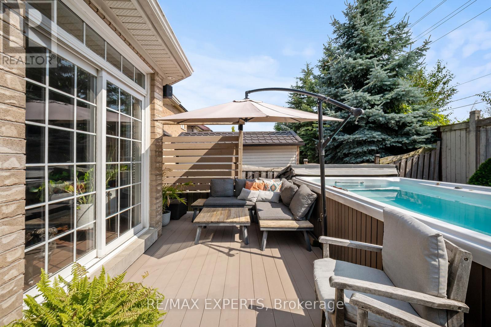 28 Dokkum Crescent, Brampton (Snelgrove), Ontario  L6Z 4T6 - Photo 31 - W12342638