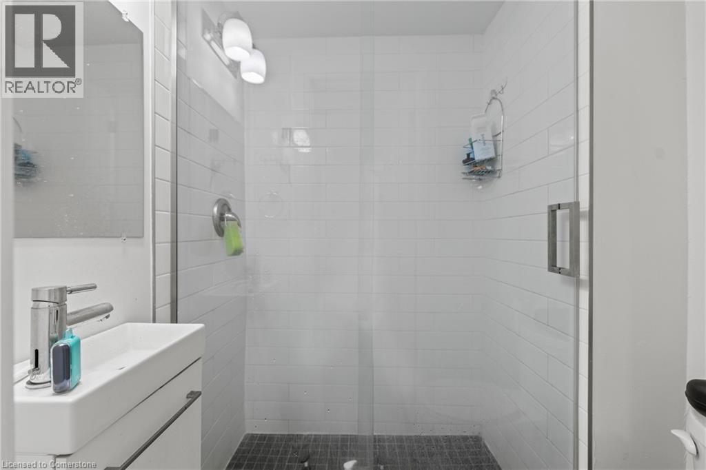 48 Locke Street S, Hamilton, Ontario  L8P 3Z8 - Photo 12 - 40760220