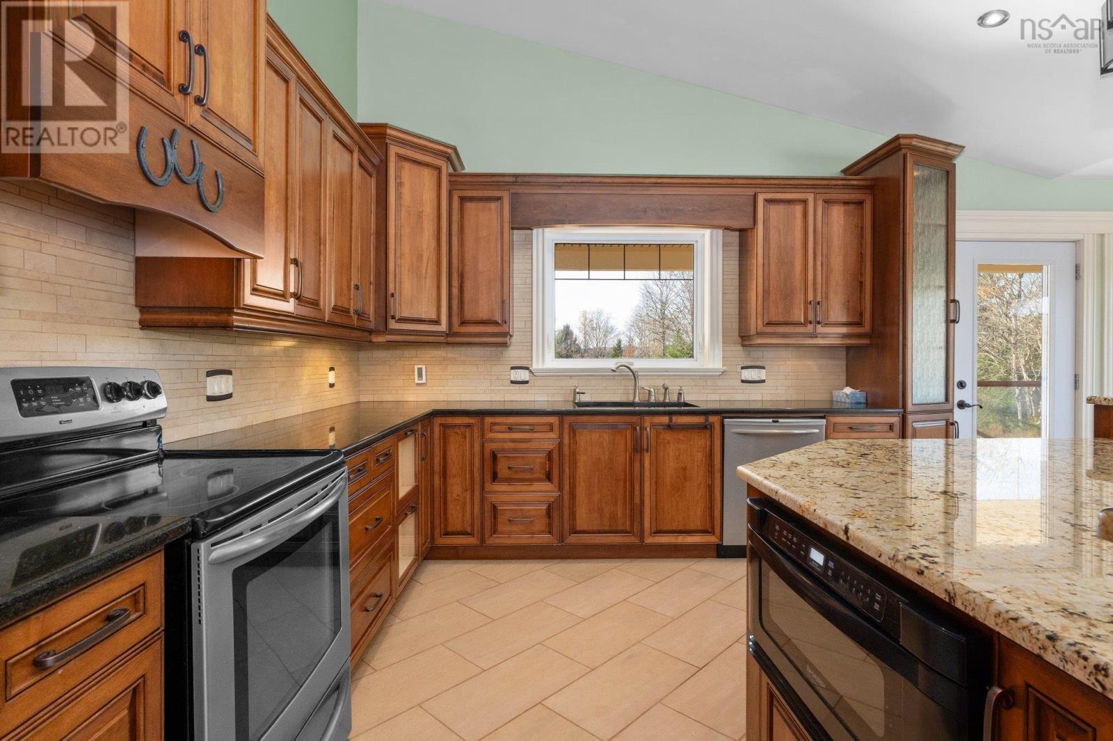 1011 14 Highway, Upper Vaughan, Nova Scotia  B0N 2T0 - Photo 20 - 202426622