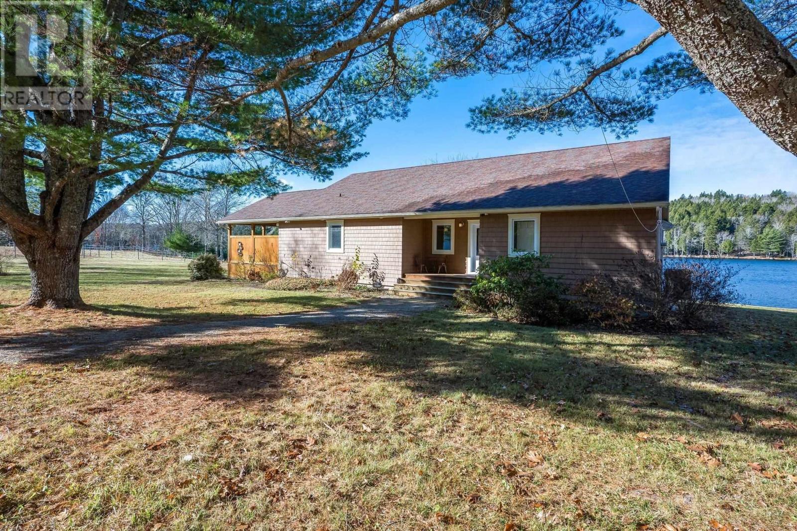 1011 14 Highway, Upper Vaughan, Nova Scotia  B0N 2T0 - Photo 36 - 202426622
