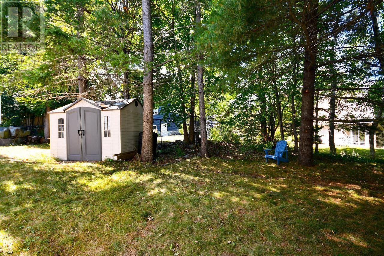 91 Douglas Crescent, Halifax, Nova Scotia  B3M 3B6 - Photo 32 - 202519964
