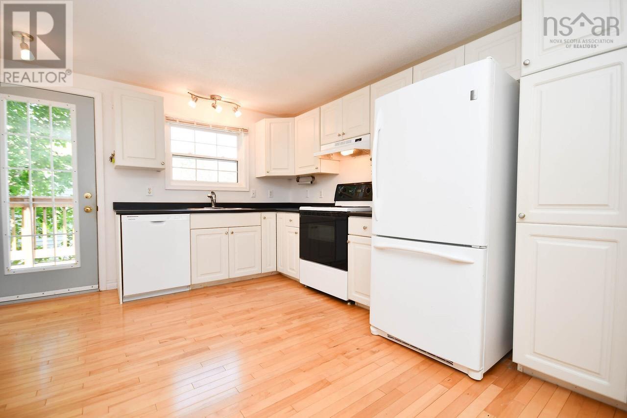 91 Douglas Crescent, Halifax, Nova Scotia  B3M 3B6 - Photo 8 - 202519964