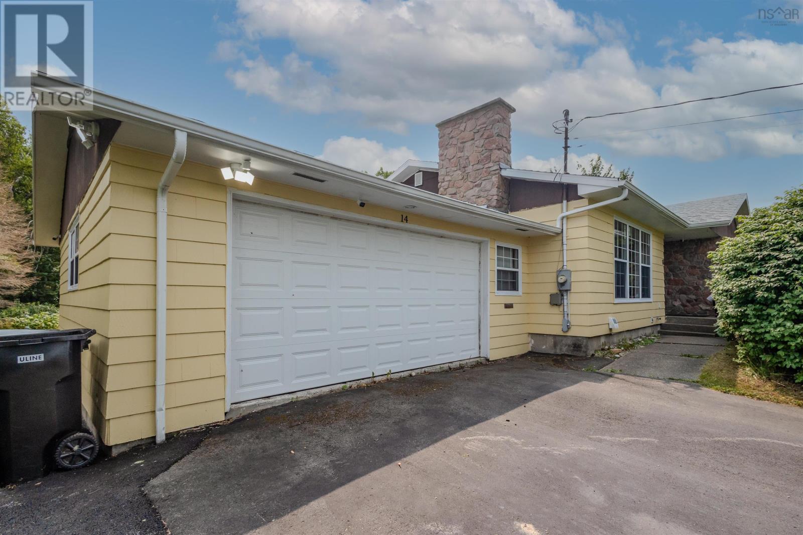 14 Tower Heights, Sydney, Nova Scotia  B1P 2C4 - Photo 2 - 202520500