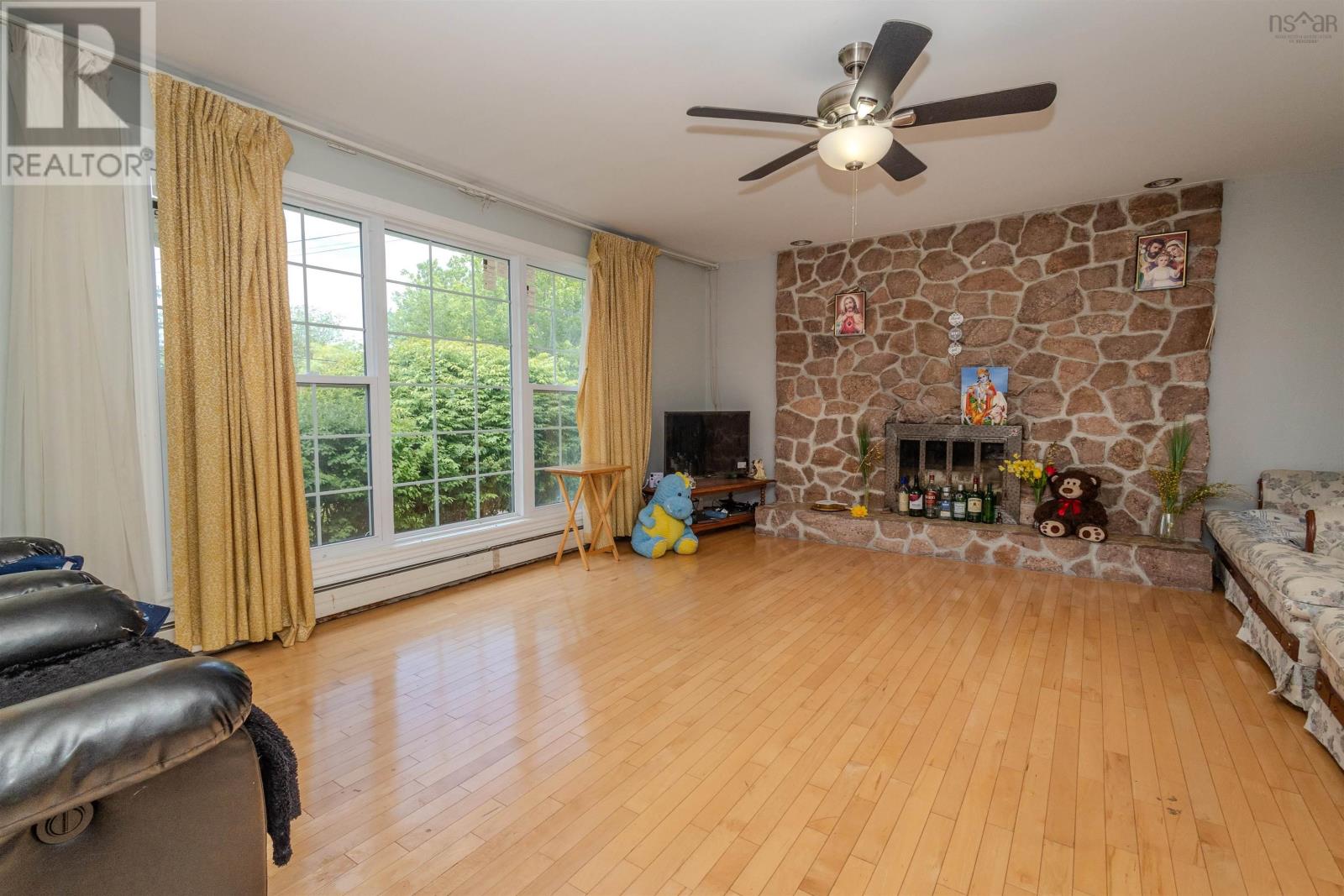 14 Tower Heights, Sydney, Nova Scotia  B1P 2C4 - Photo 5 - 202520500