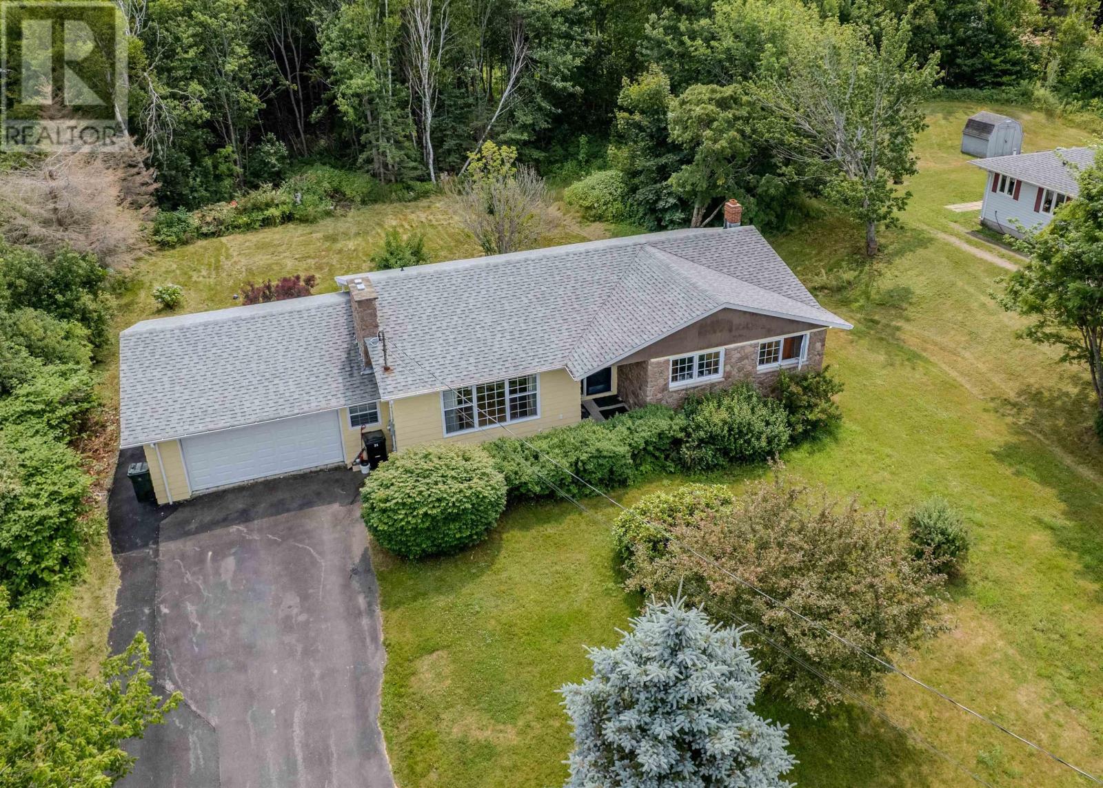 14 Tower Heights, Sydney, Nova Scotia  B1P 2C4 - Photo 30 - 202520500