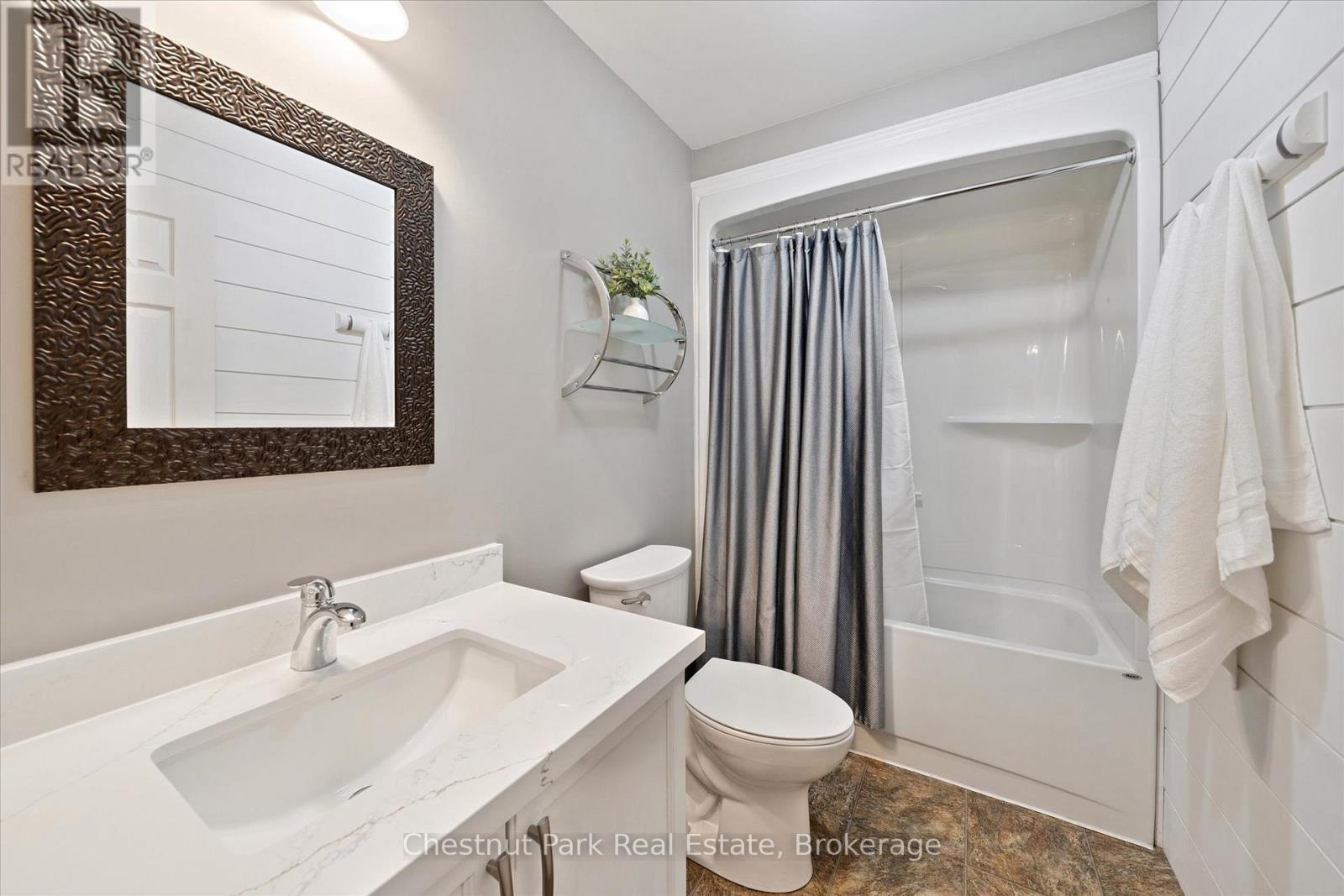 153 Pineridge Gate, Gravenhurst, Ontario  P1P 0A3 - Photo 32 - X12268984