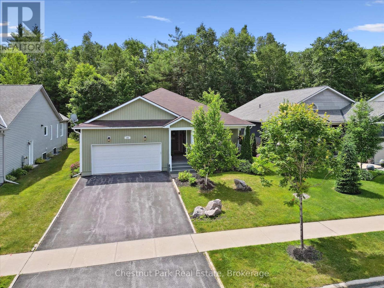 Property at 153 PINERIDGE GATE image 5