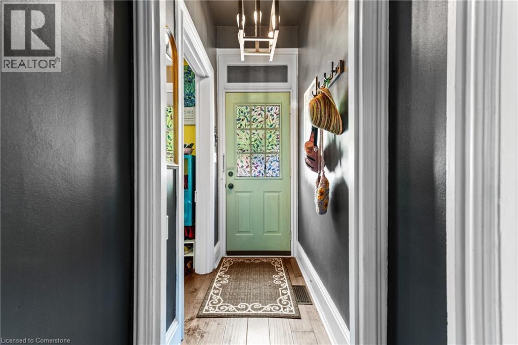 Property at 5 METCALFE Street image 3