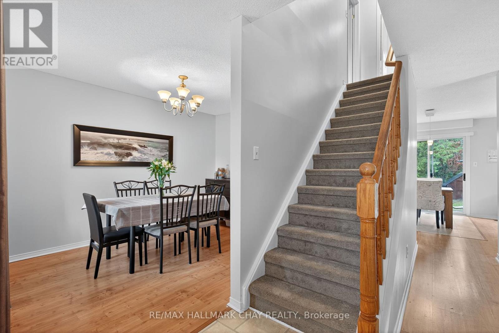 Property at 992 ANNA MARIA AVENUE image 3