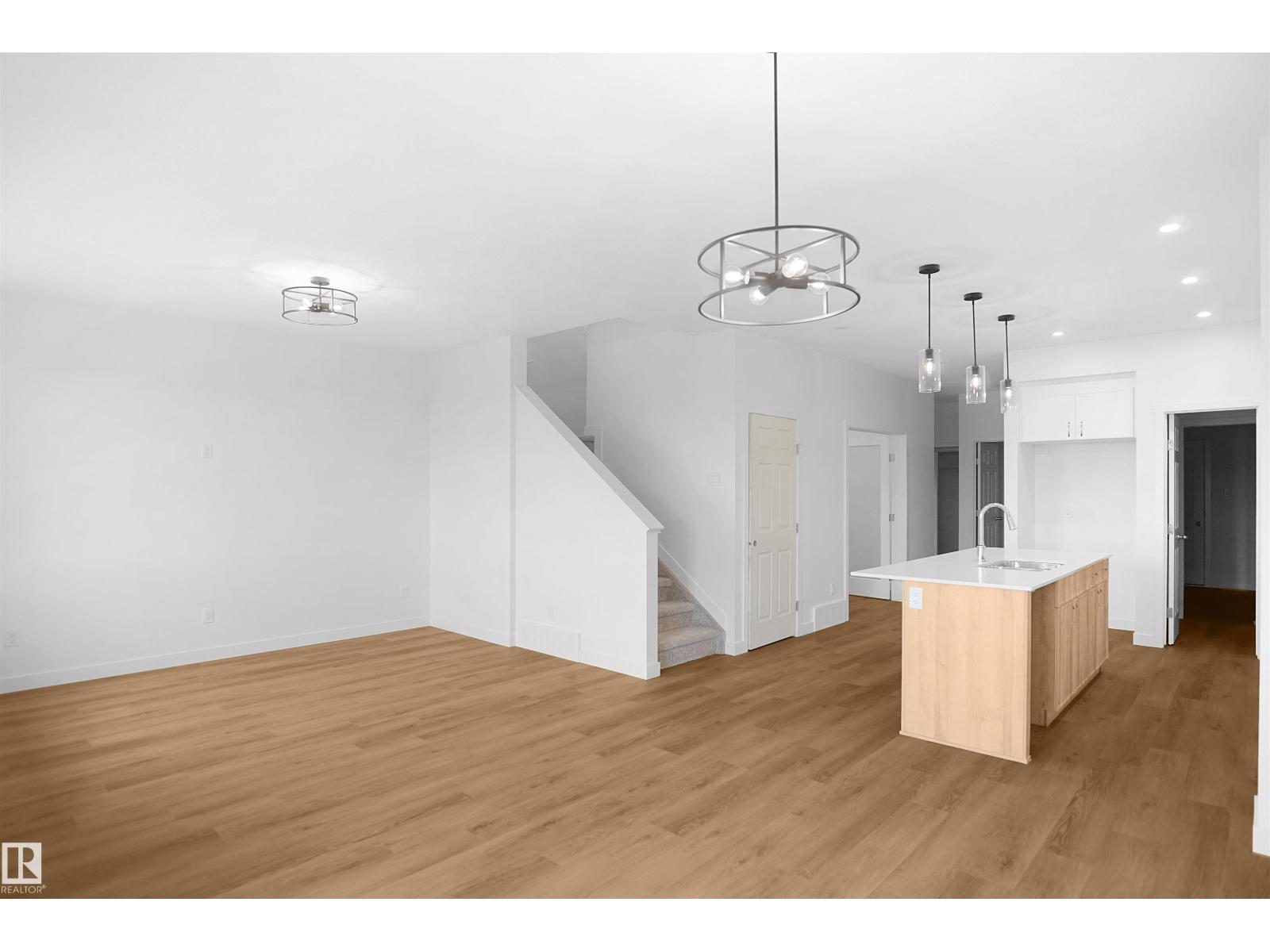1332 11 Av Nw, Edmonton, Alberta  T6T 2R6 - Photo 4 - E4452755
