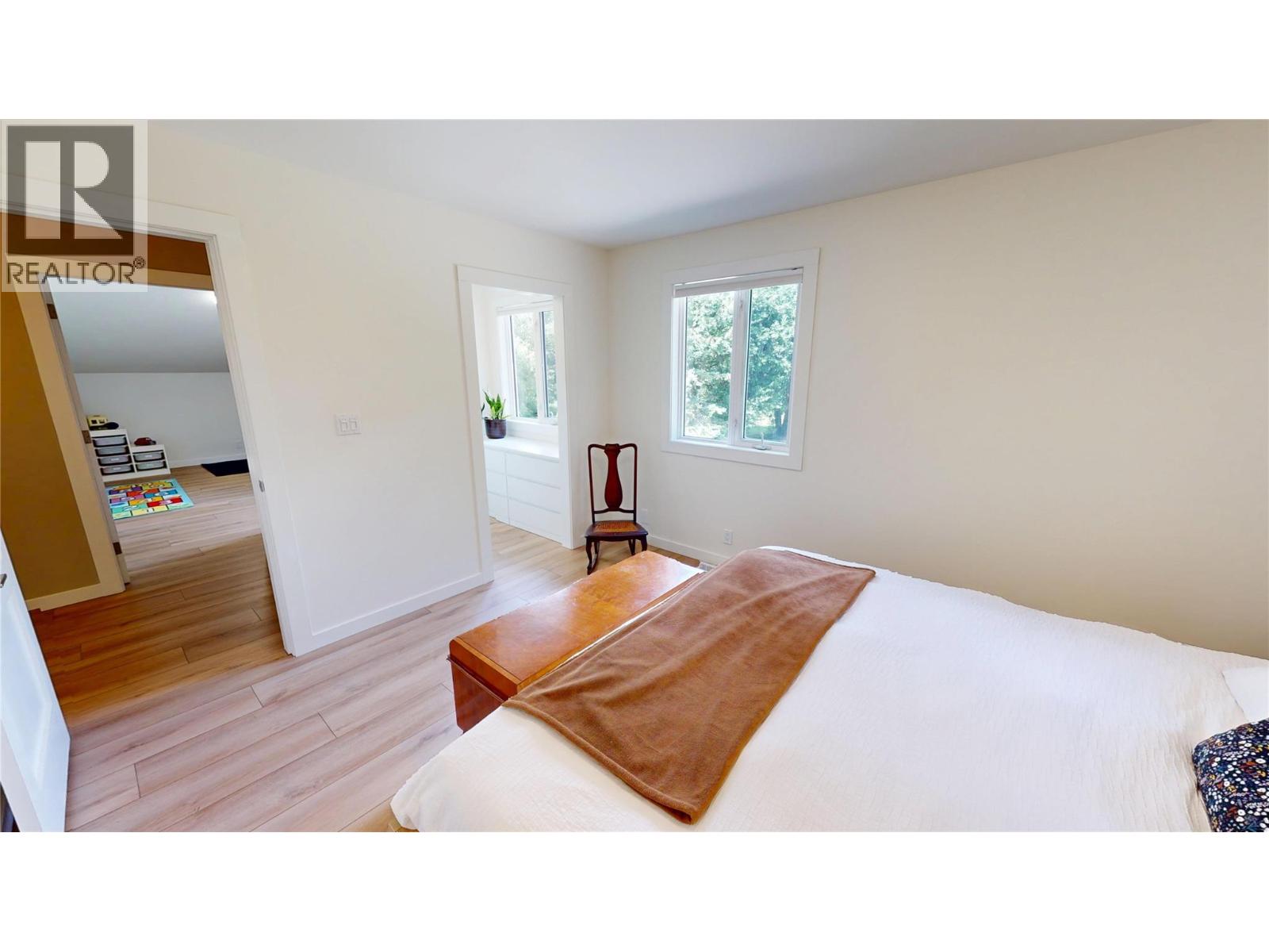 7392 8th Avenue, Hosmer, British Columbia  V0B 1M5 - Photo 27 - 10359204