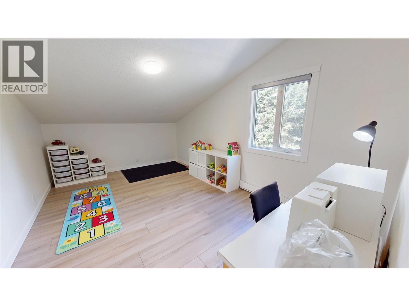 7392 8th Avenue, Hosmer, British Columbia  V0B 1M5 - Photo 31 - 10359204
