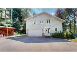 7392 8th Avenue, hosmer, British Columbia