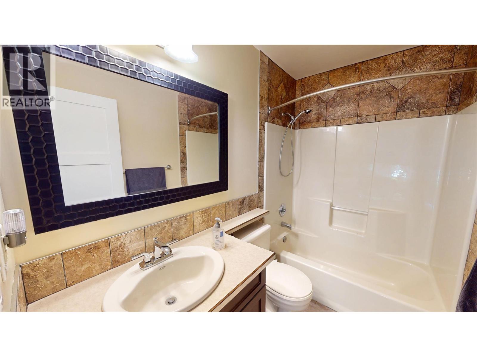 7392 8th Avenue, Hosmer, British Columbia  V0B 1M5 - Photo 35 - 10359204