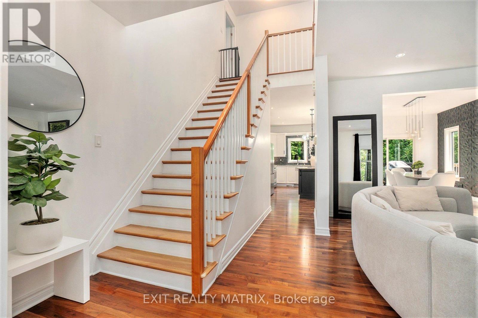 Property at 89 SOUTH INDIAN DRIVE image 4