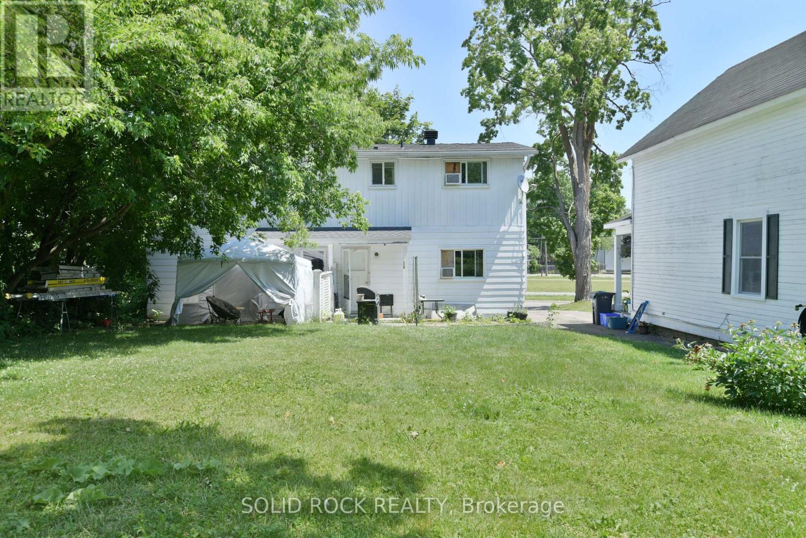 54 William Street W, Arnprior, Ontario  K7S 1J9 - Photo 8 - X12342791
