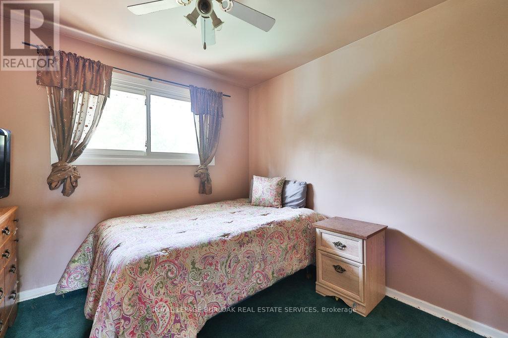 37 Sunrise Crescent, Hamilton (Dundas), Ontario  L9H 3S1 - Photo 14 - X12342720