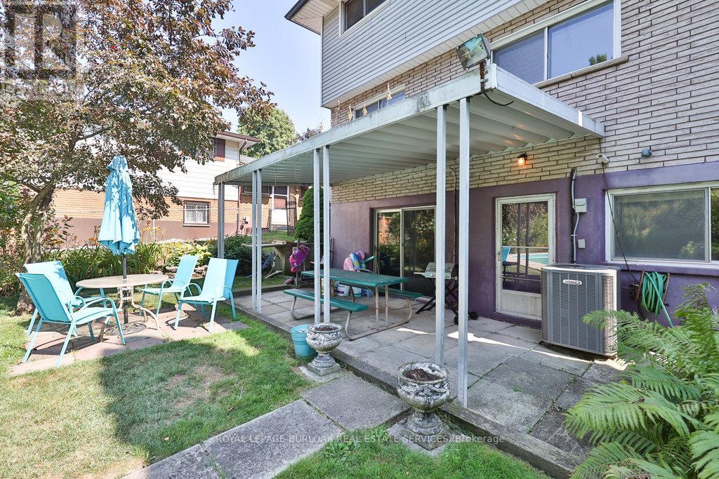 37 Sunrise Crescent, Hamilton (Dundas), Ontario  L9H 3S1 - Photo 23 - X12342720