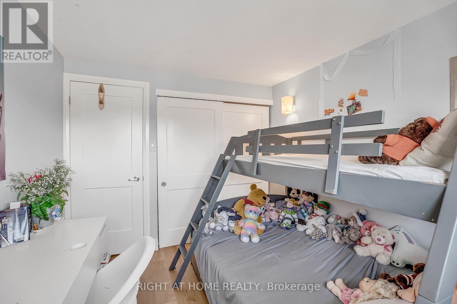 6824 Avila Road, Mississauga, Ontario  L5N 1R8 - Photo 37 - W12342444