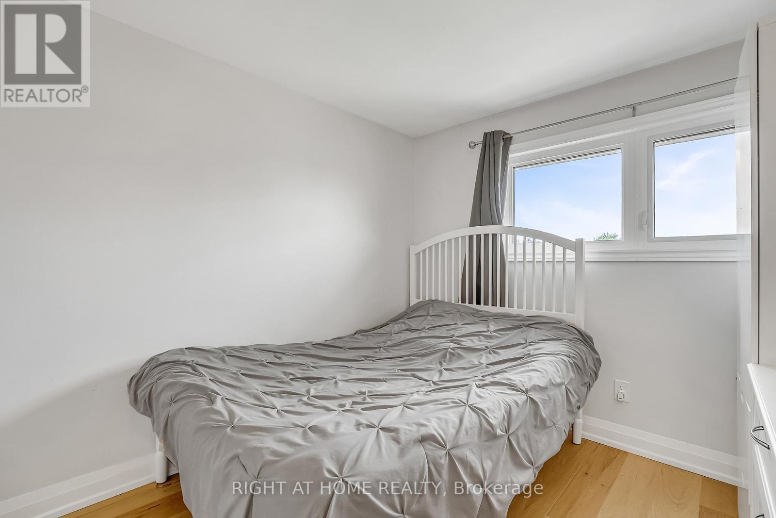 6824 Avila Road, Mississauga, Ontario  L5N 1R8 - Photo 33 - W12342444