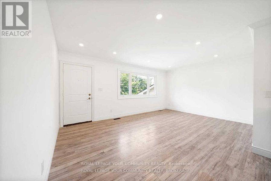 Upper - 93 Westmount Drive S, Orillia, Ontario  L3V 6E2 - Photo 3 - S12342255
