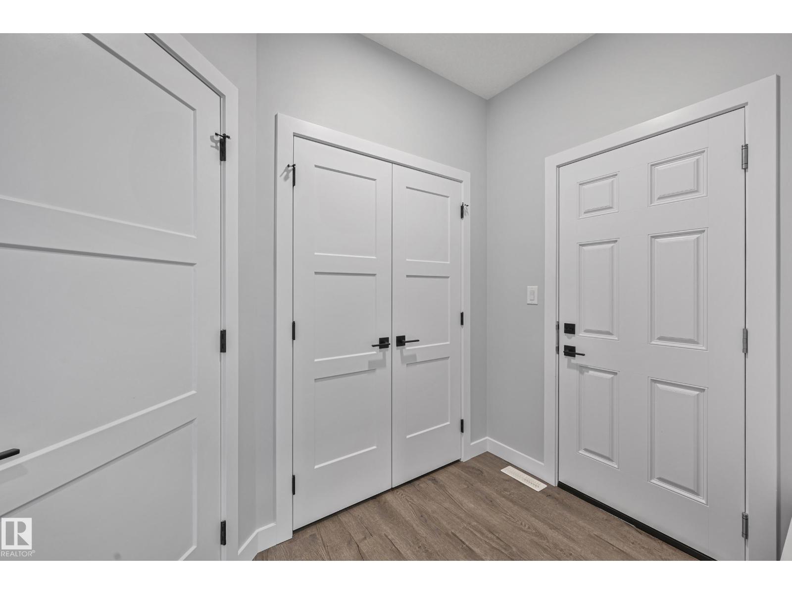 76 Maple Cr, Gibbons, Alberta  T0A 1N0 - Photo 2 - E4452762