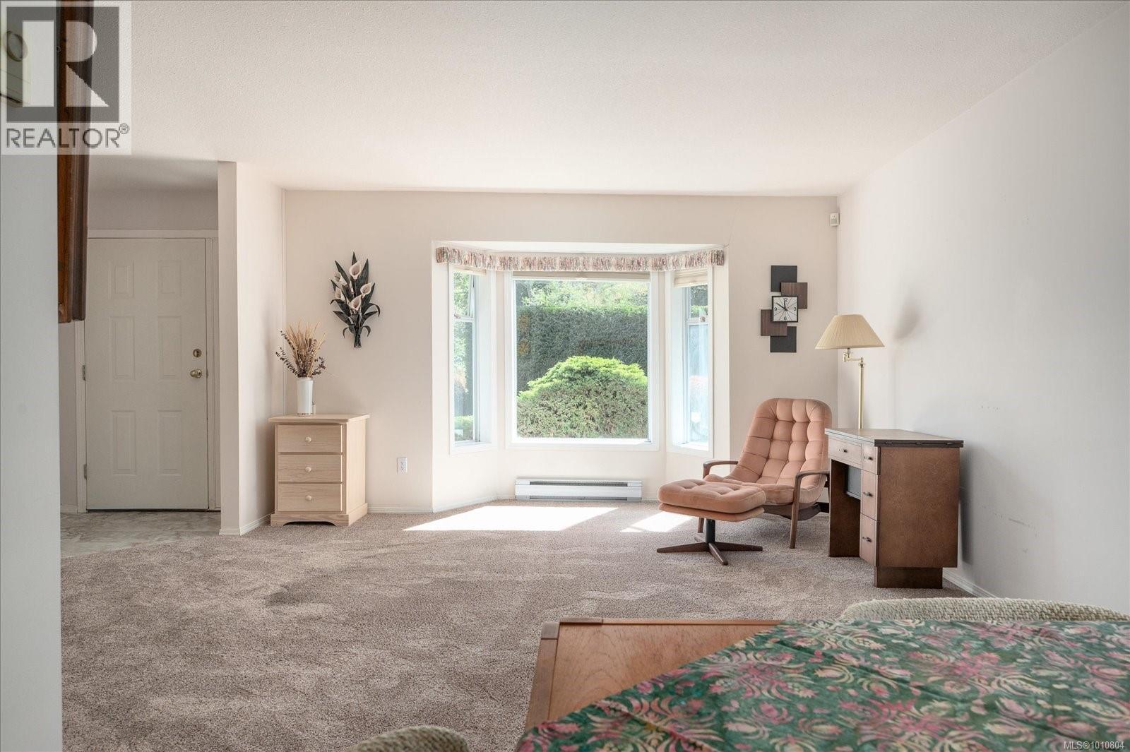 Property at 3336 Barrington Rd image 3