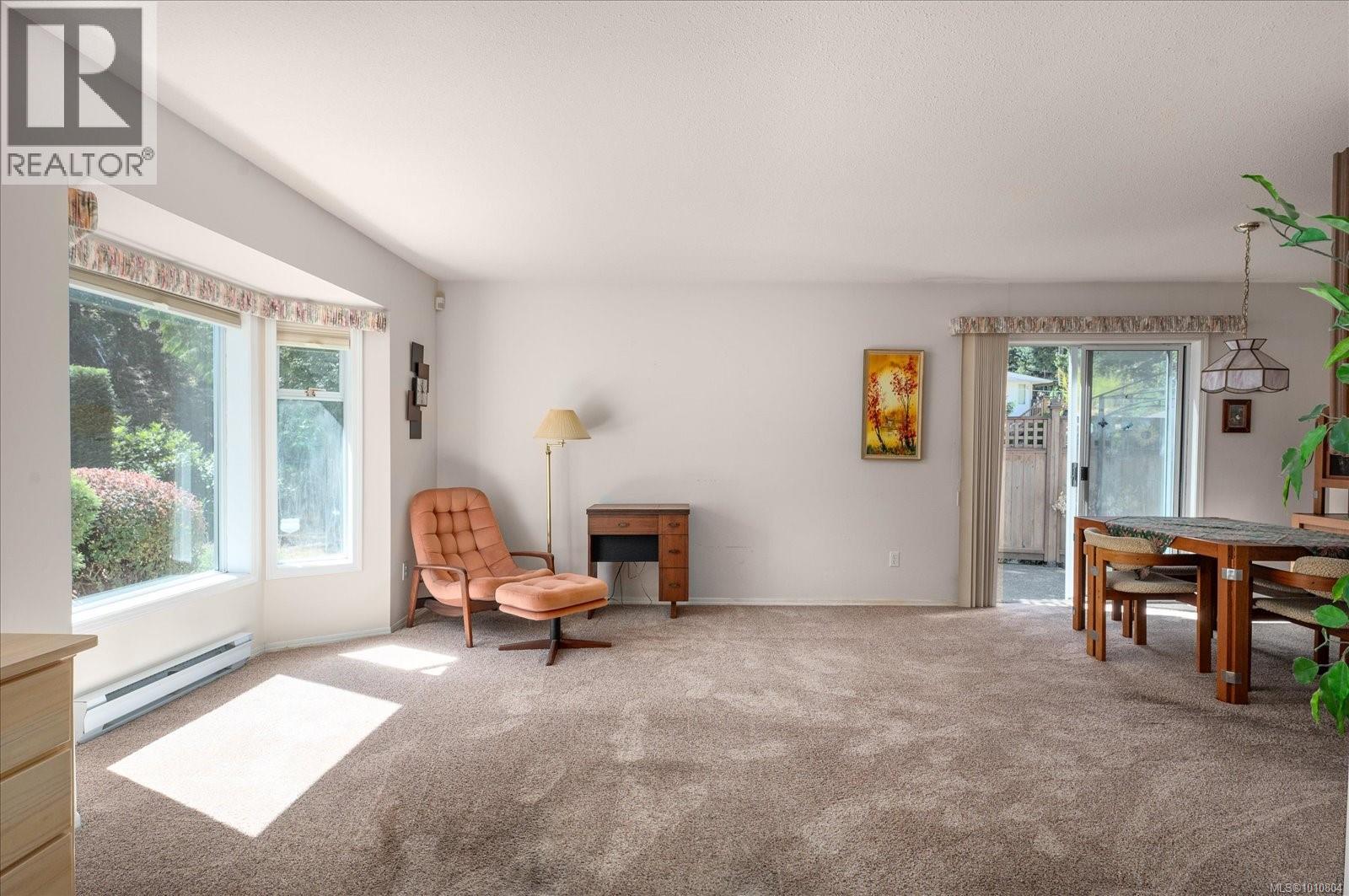 Property at 3336 Barrington Rd image 4