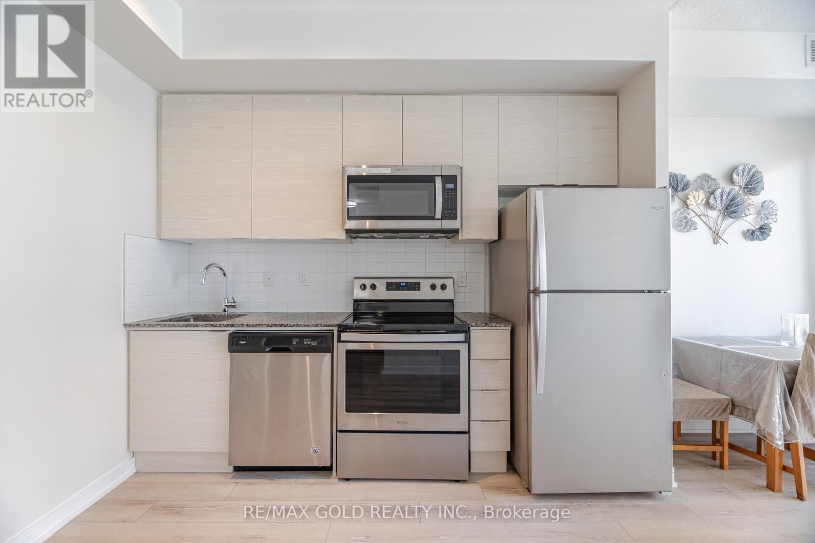 619 - 621 Sheppard Avenue E, Toronto, Ontario  M2K 1B5 - Photo 6 - C12342787