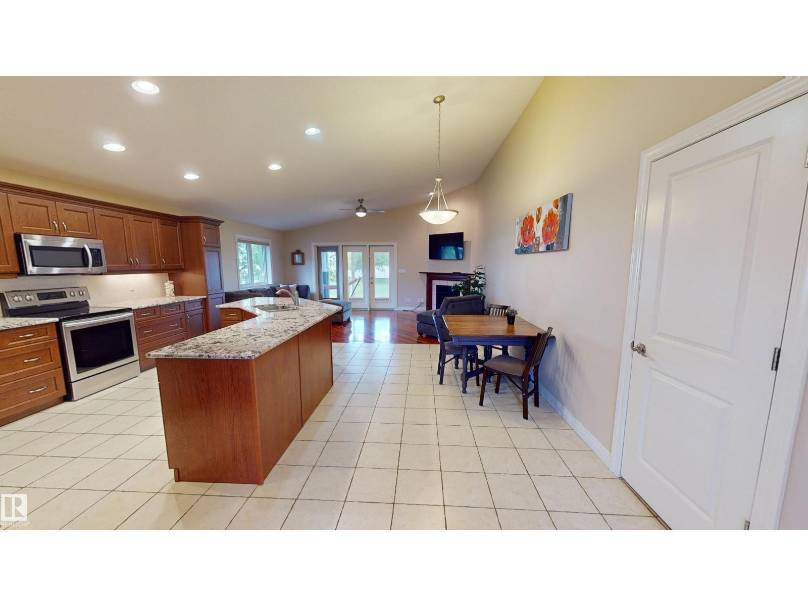 17 53026 Rge Road 43, Rural Parkland County, Alberta  T0E 2K0 - Photo 13 - E4430079