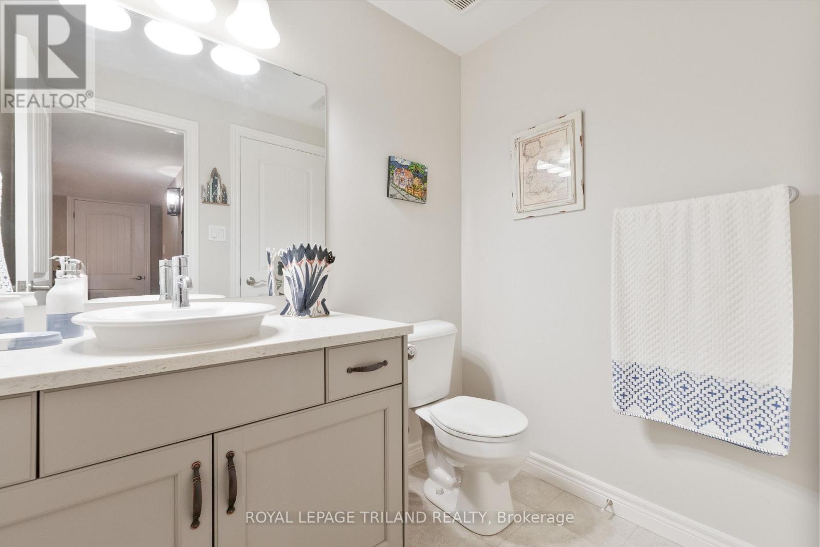 401 Beamish Street, Central Elgin, Ontario  N5L 0A7 - Photo 33 - X12342937