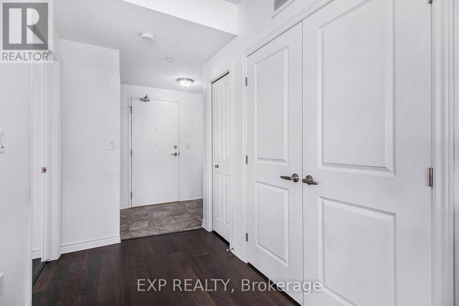 202 - 120 Prestige Circle, Ottawa, Ontario  K4A 1B4 - Photo 3 - X12342945