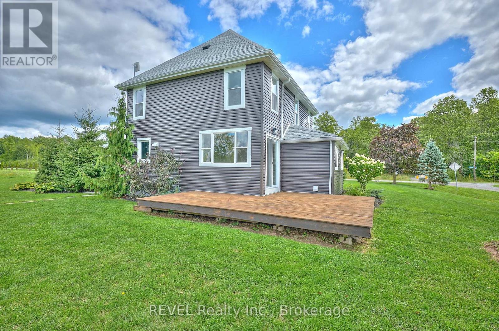 13717 Ort Road, Niagara Falls (Lyons Creek), Ontario  L2H 2M3 - Photo 42 - X12342879