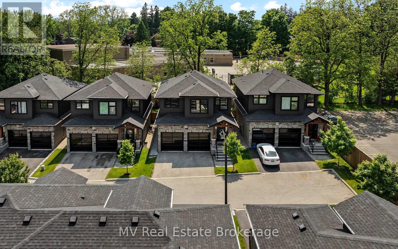 34 Creekside Terrace Private, Centre Wellington, Ontario  N1M 0H4 - Photo 1 - X12342867