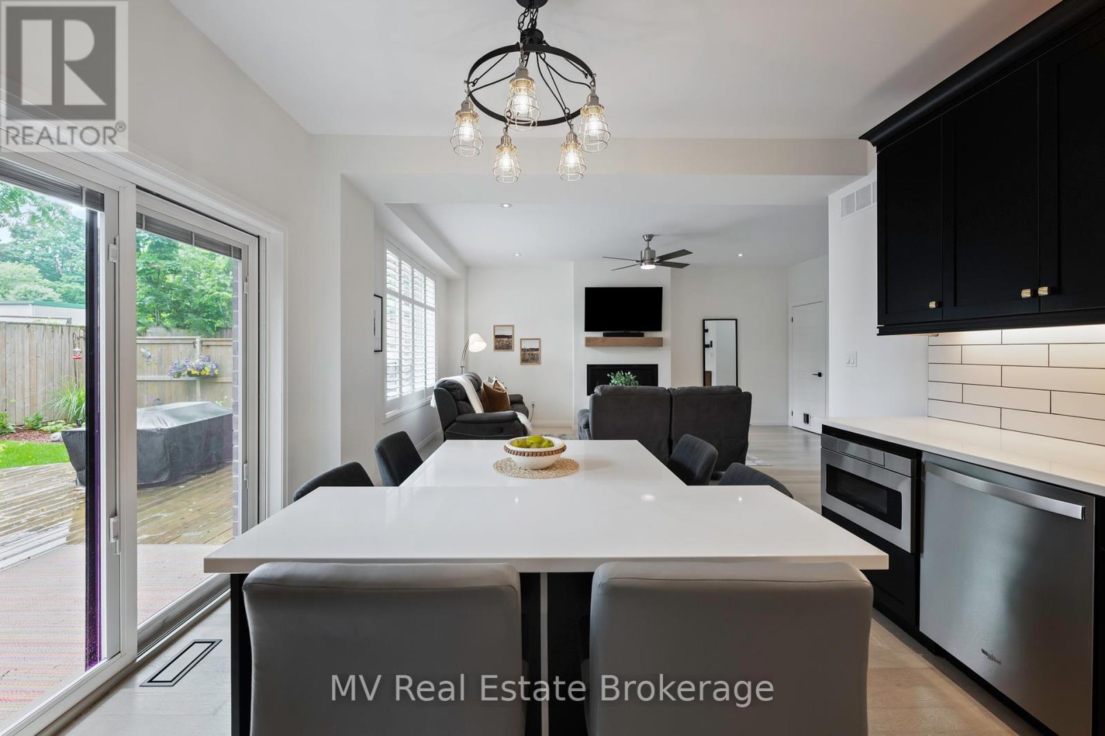 34 Creekside Terrace Private, Centre Wellington, Ontario  N1M 0H4 - Photo 21 - X12342867