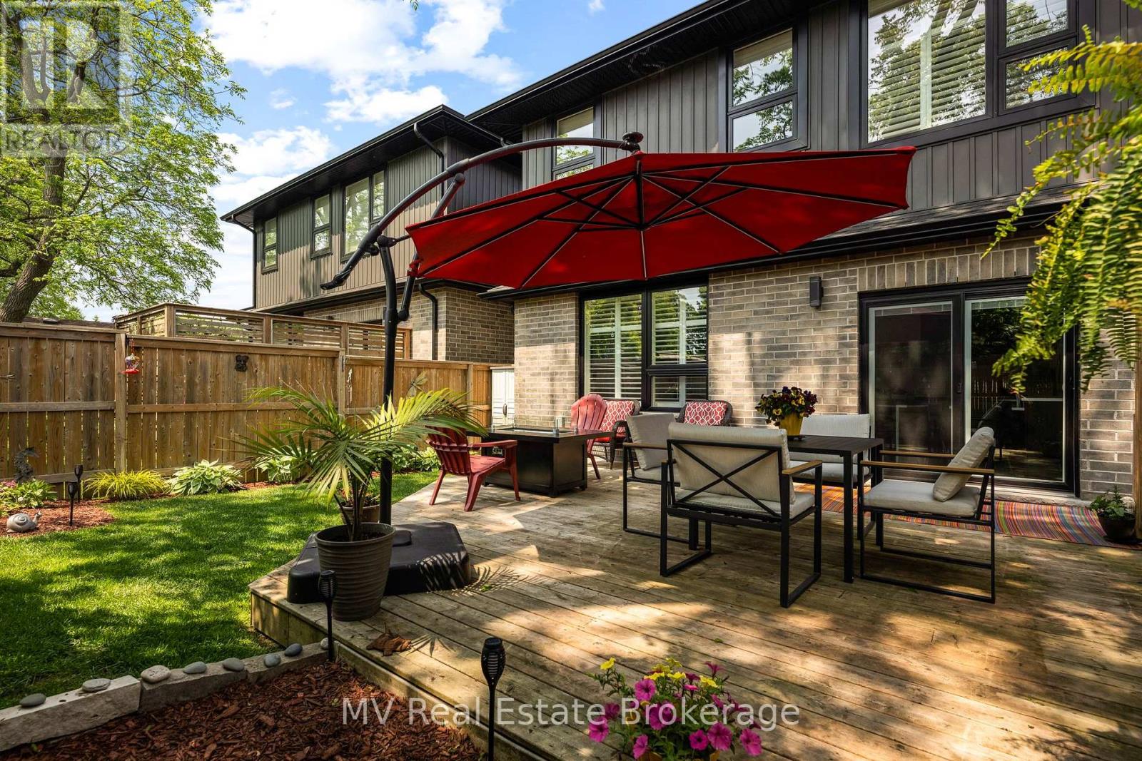 34 Creekside Terrace Private, Centre Wellington, Ontario  N1M 0H4 - Photo 41 - X12342867