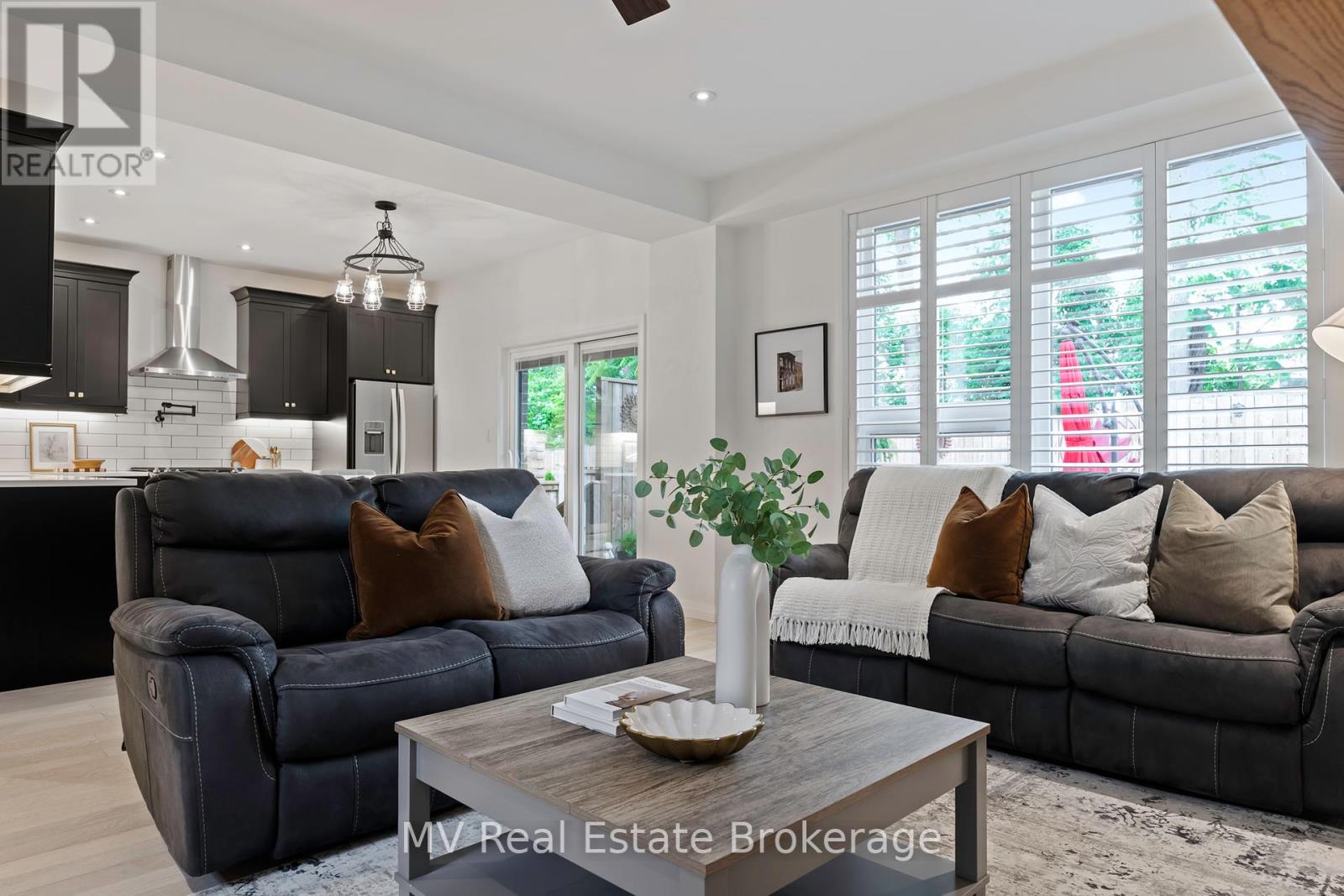 34 Creekside Terrace Private, Centre Wellington, Ontario  N1M 0H4 - Photo 8 - X12342867