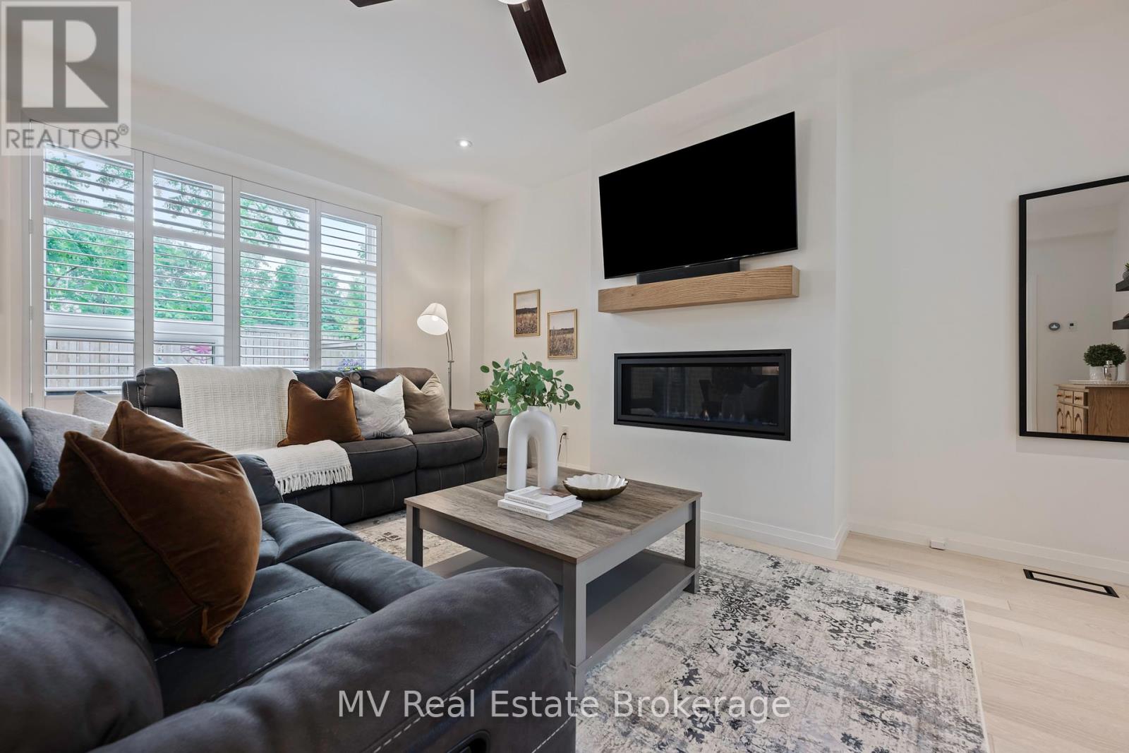 34 Creekside Terrace Private, Centre Wellington, Ontario  N1M 0H4 - Photo 9 - X12342867