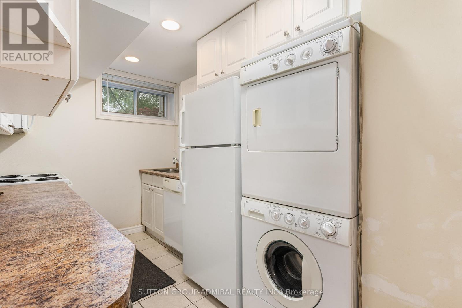 2455 Rebecca Street, Oakville, Ontario  L6L 2B1 - Photo 16 - W12342811