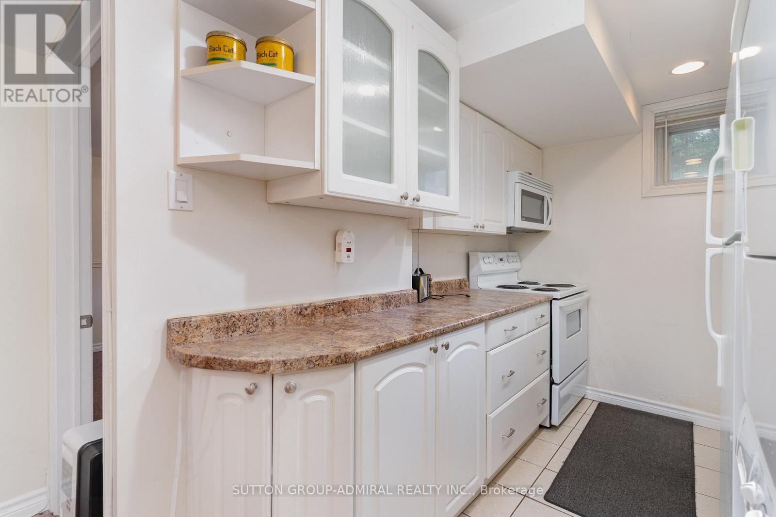 2455 Rebecca Street, Oakville, Ontario  L6L 2B1 - Photo 17 - W12342811