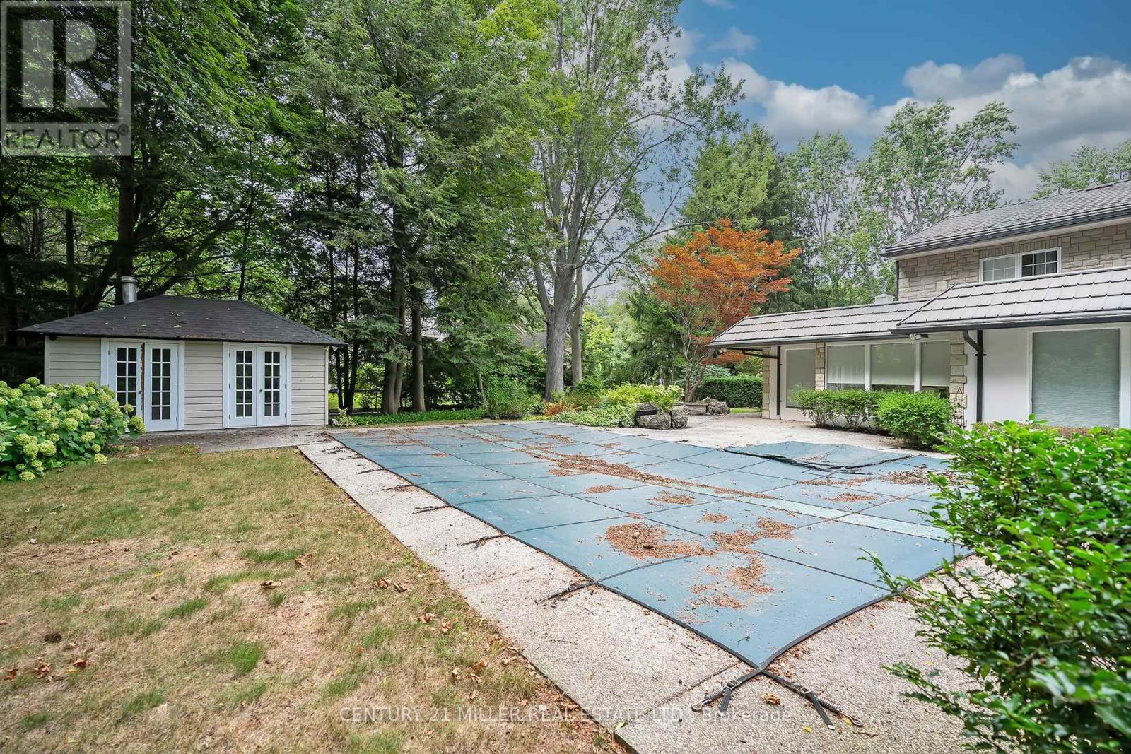 11 Colonial Crescent, Oakville, Ontario  L6J 4K8 - Photo 23 - W12342815