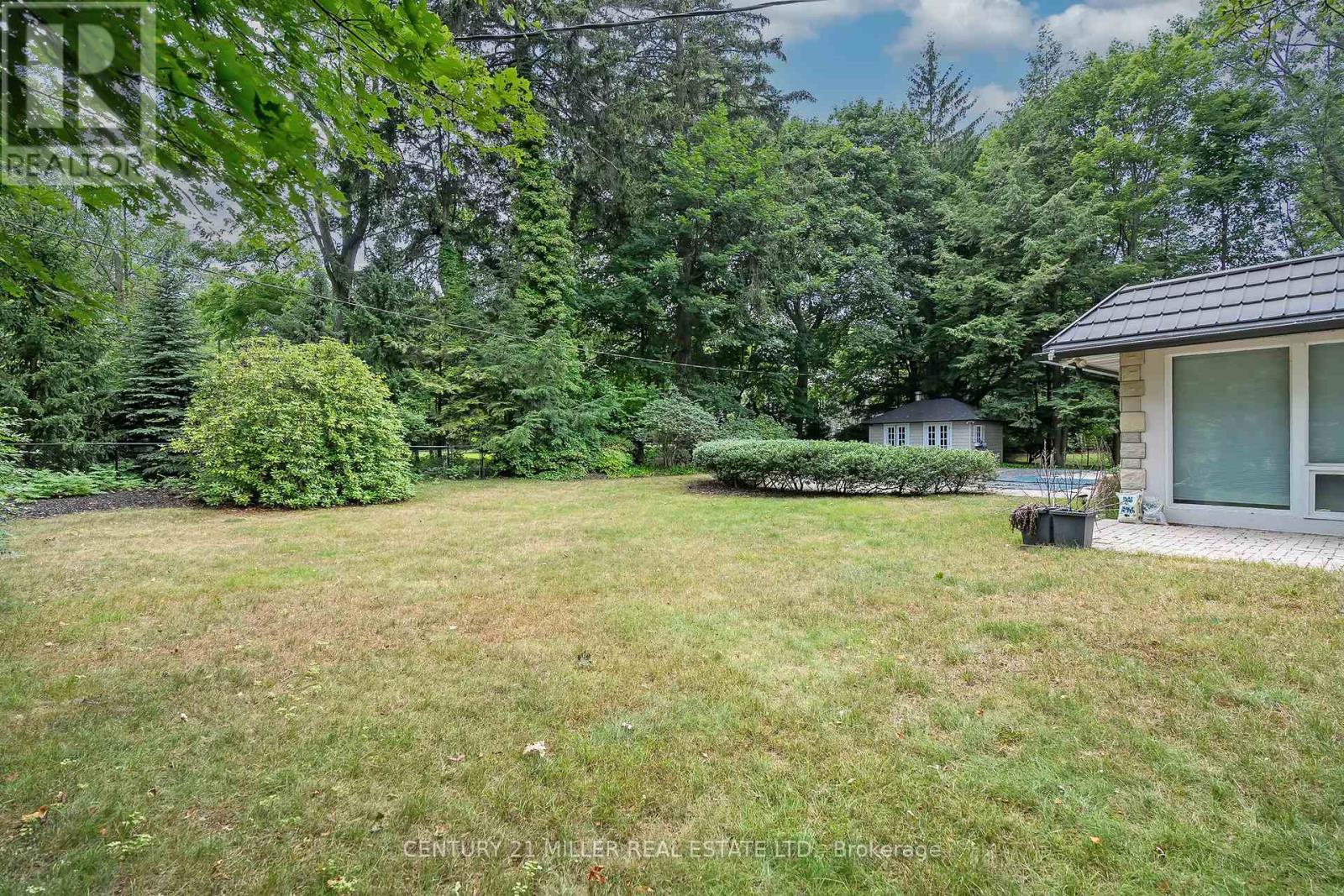 11 Colonial Crescent, Oakville, Ontario  L6J 4K8 - Photo 26 - W12342815