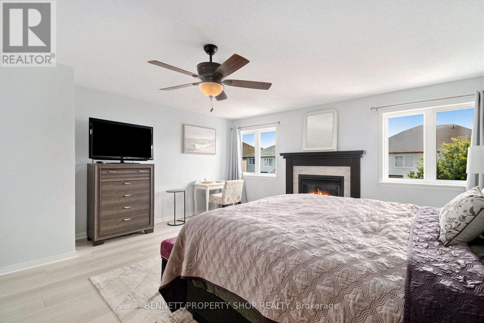 295 Harthill Way, Ottawa, Ontario  K2J 0P3 - Photo 15 - X12316085