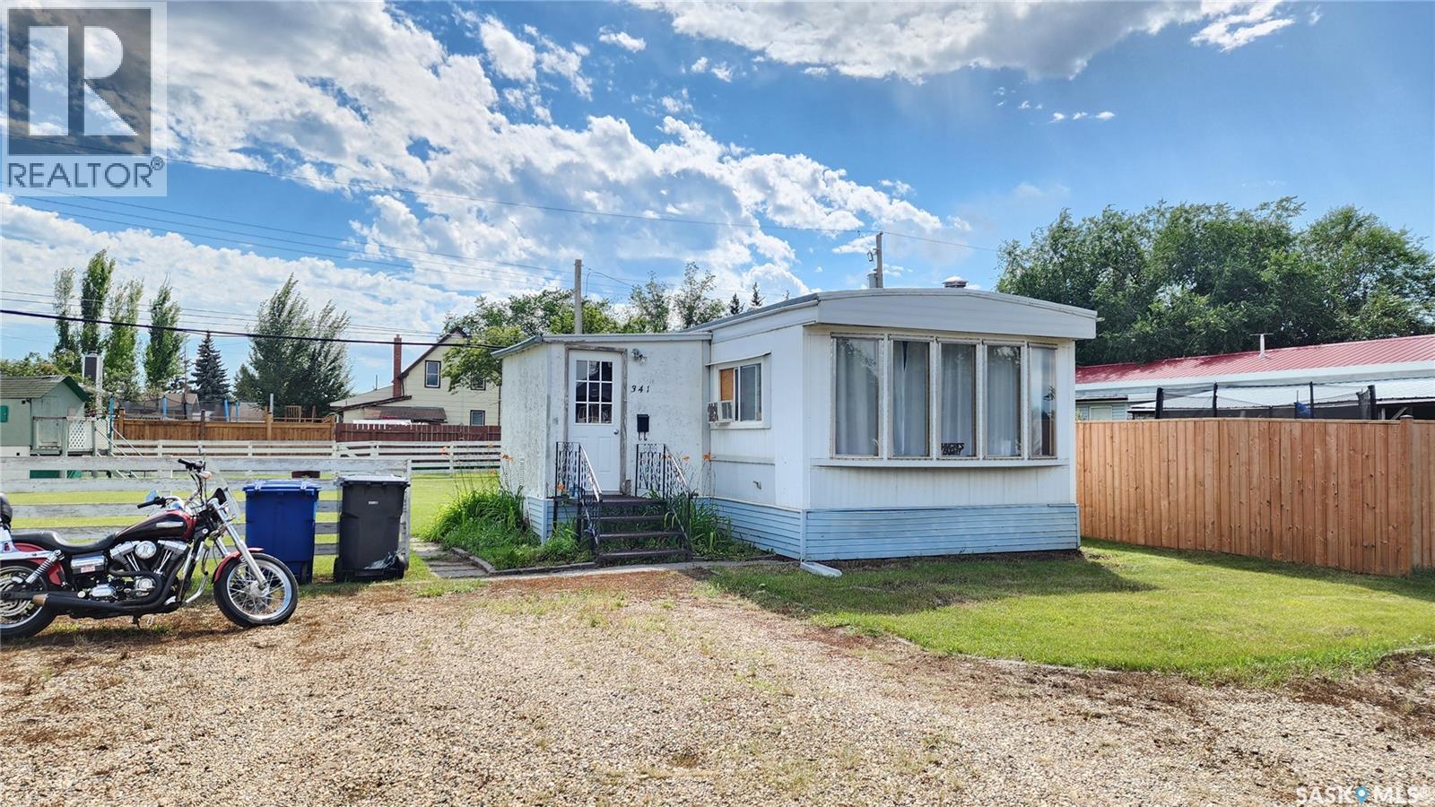341 30th STREET W, Battleford, Saskatchewan