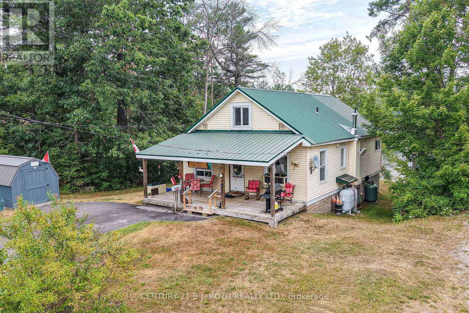 Property at 3297 MUSKOKA STREET image 2