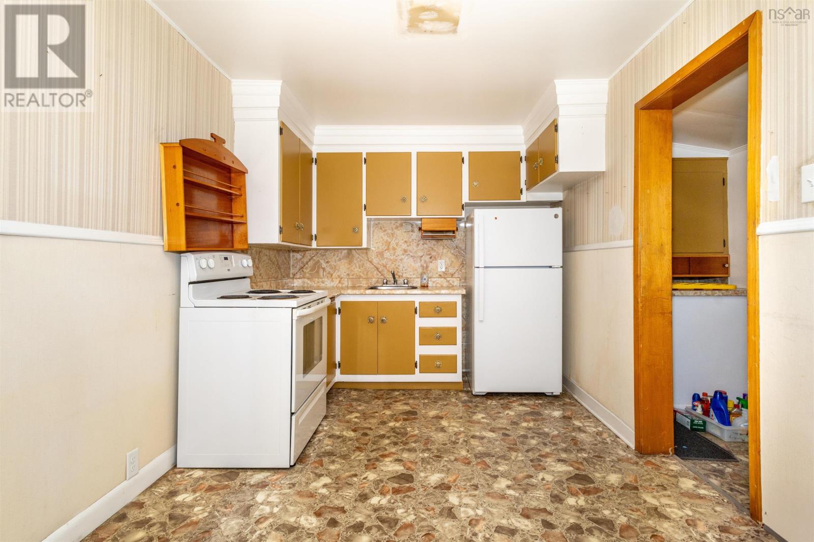 1373 Victoria Road, Sydney, Nova Scotia  B1N 2W9 - Photo 13 - 202518166