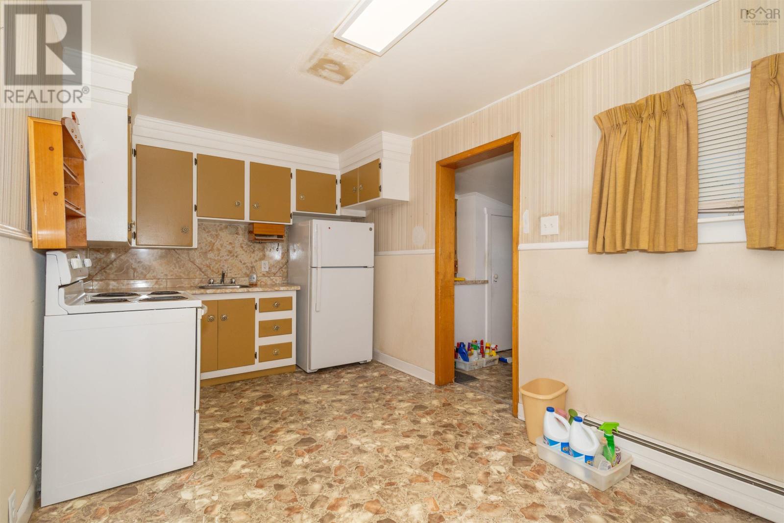 1373 Victoria Road, Sydney, Nova Scotia  B1N 2W9 - Photo 32 - 202518166