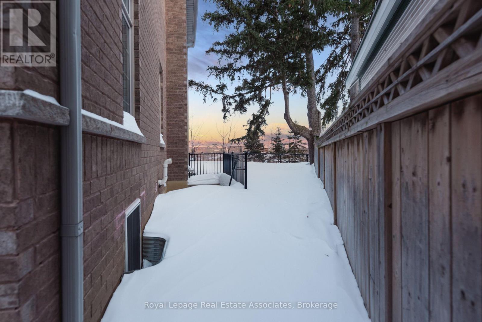 12 Seabrook Place, Brampton (Credit Valley), Ontario  L6Y 0X5 - Photo 35 - W12342875
