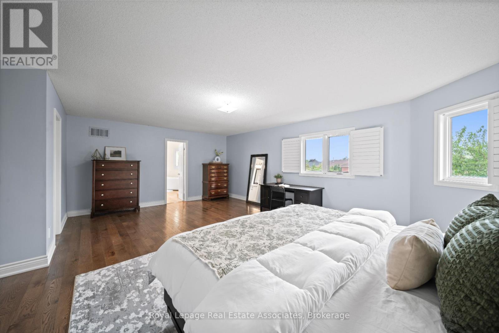 3723 Trelawny Circle, Mississauga (Lisgar), Ontario  L5N 5J7 - Photo 22 - W12342946
