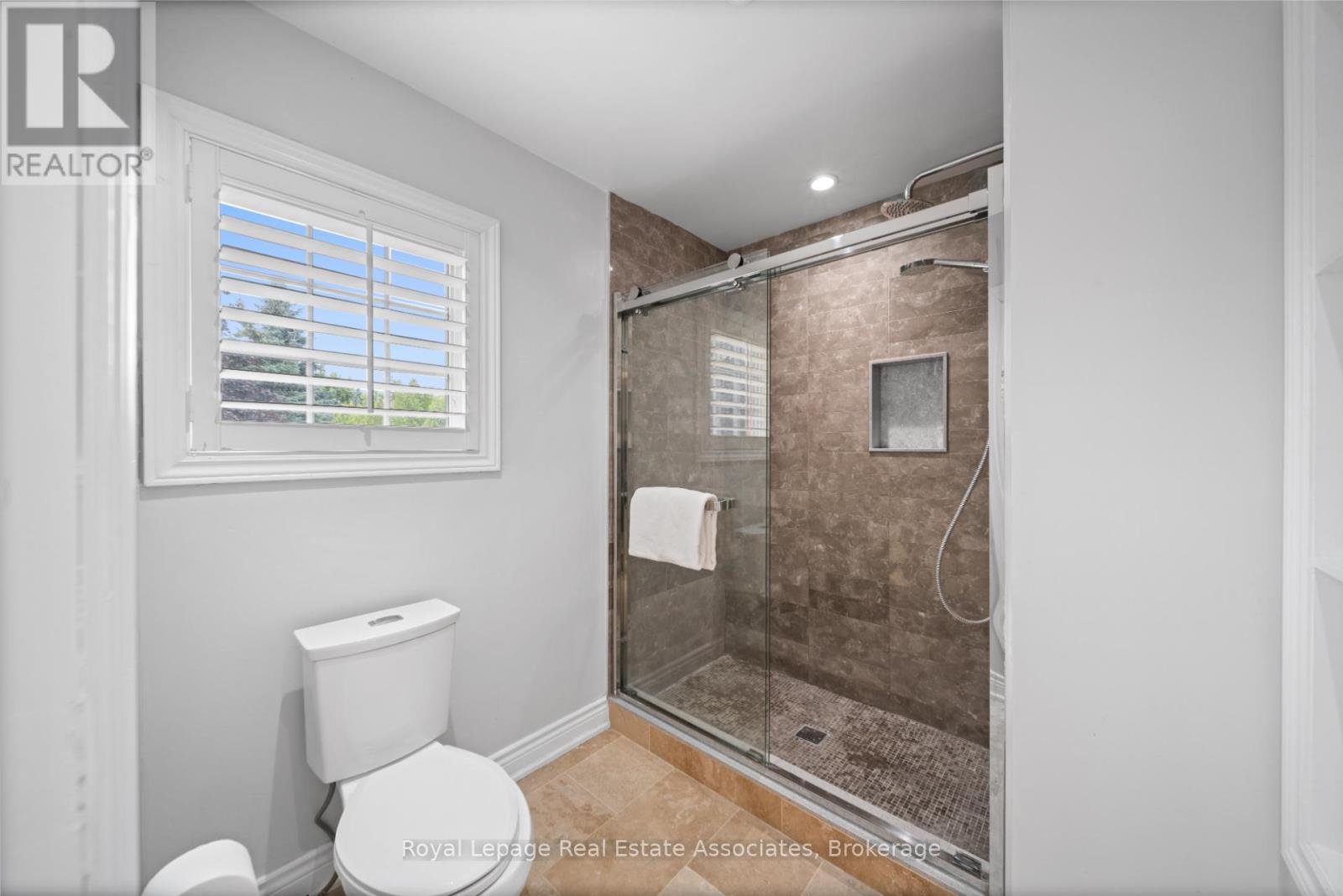 3723 Trelawny Circle, Mississauga (Lisgar), Ontario  L5N 5J7 - Photo 30 - W12342946